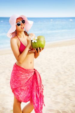 ragazza al mare